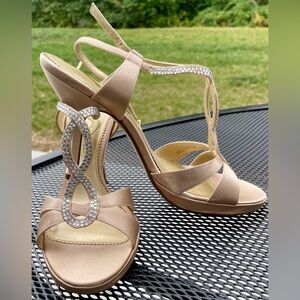 Touch of Nina. Gold Strappy Heels